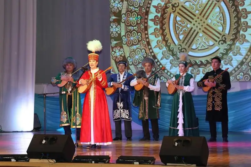 Праздничный концерт в честь 30-летия Независимости РК прошел в Байконуре