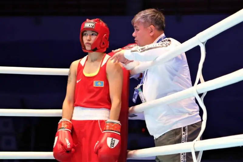 Казахстанские боксеры продолжают выступление на международном турнире в Болгарии