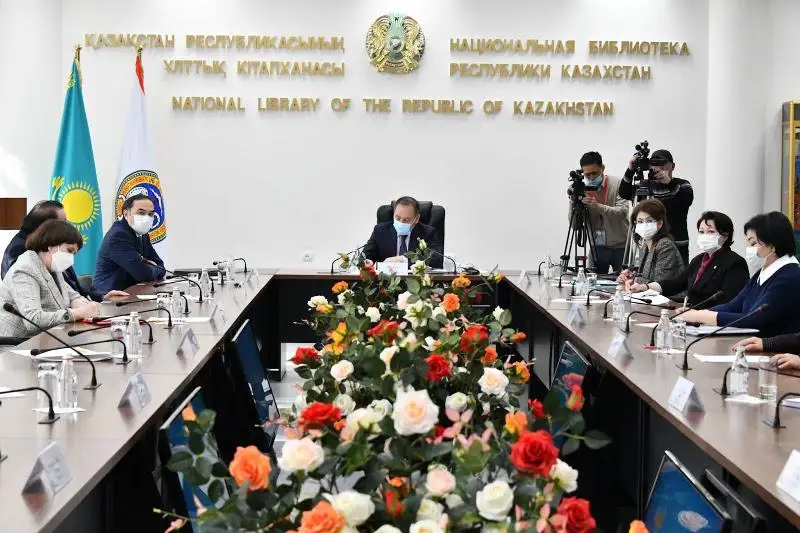 Ералы Тугжанов обсудил с научно-творческой интеллигенцией Алматы проект «Ұлттық рухани жаңғыру»