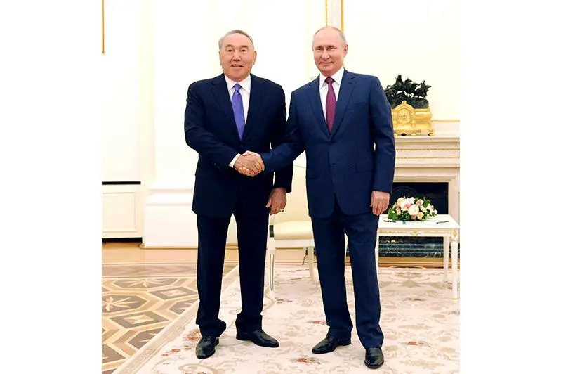 Встреча Нурсултана Назарбаева и Владимира Путина проходит в Кремле