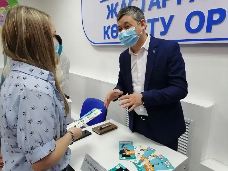 Первый центр обслуживания молодежи открыли в Акмолинской области