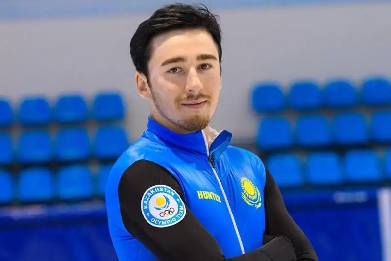 Denıs Nıkısha qazan aıynyń úzdik sportshysy atandy