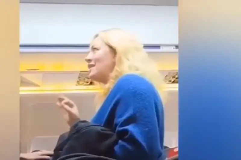 В Сети распространяют фейковый ролик о скандале из-за непривитого пассажира самолета