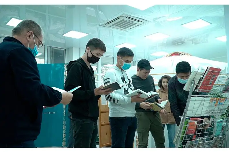 Выставка «Мы​ первыми приходим на​ помощь» открылась в Усть-Каменогорске