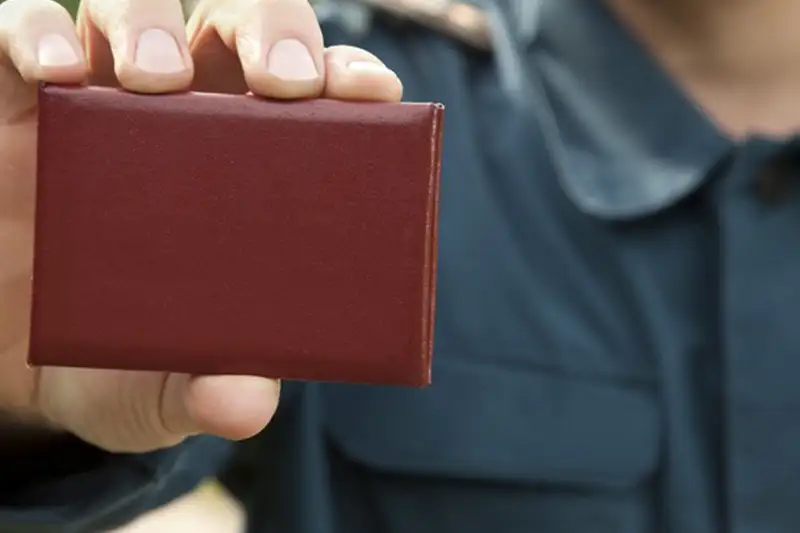 Mas kúıinde Sybaılas jemqorlyqqa qarsy qyzmet kýáligin kórsetken adam anyqtaldy - agenttik