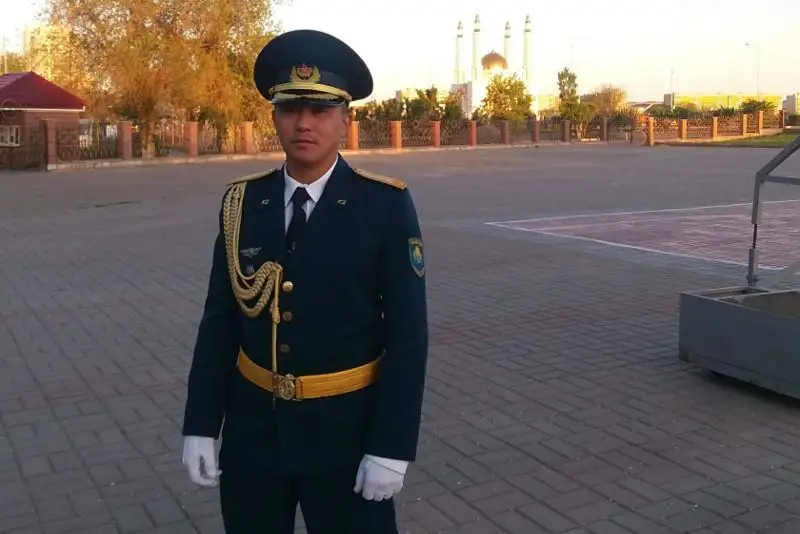 Потушить пожар в детском саду помог военнослужащий Нацгвардии в Актау