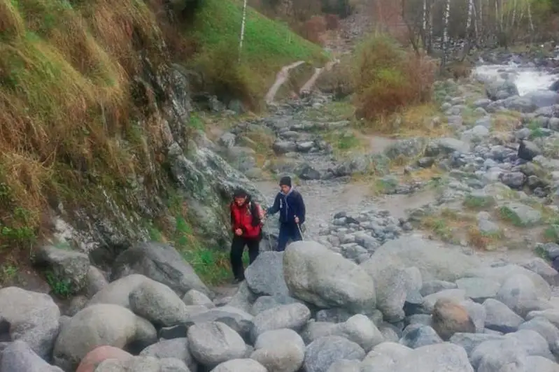 Заблудившихся в горах мужчин спасли в Алматы