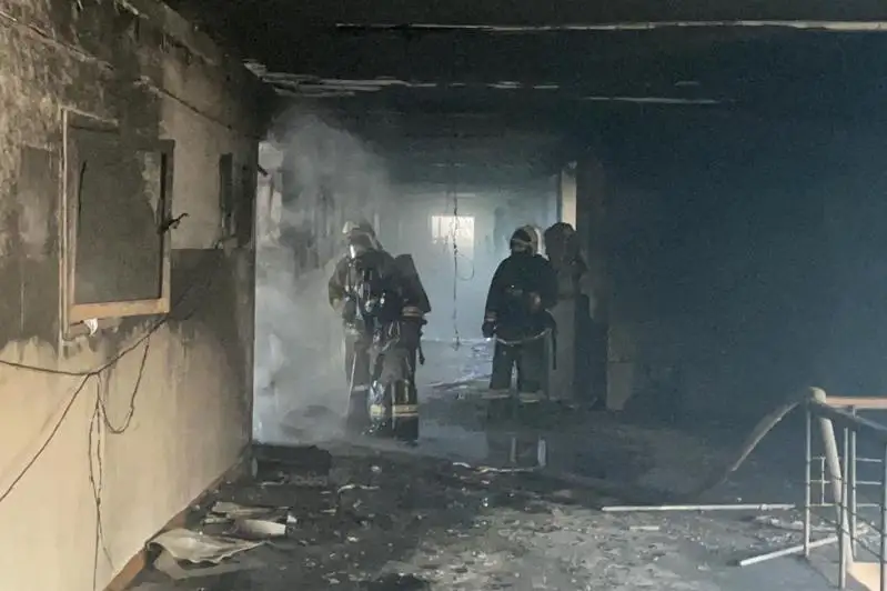 Пожар произошел в библиотеке вуза в Семее