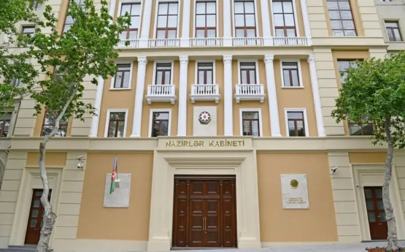 Ázerbaıjanda erekshe karantın rejımi 1 qyrkúıekke deıin uzartyldy