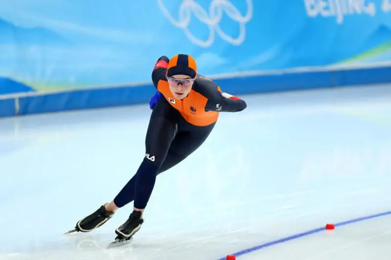 Голландская конькобежка Схаутен победила с олимпийским рекордом на дистанции 3000 м