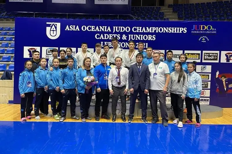 Казахстанские дзюдоисты завоевали еще четыре медали на чемпионате Азии