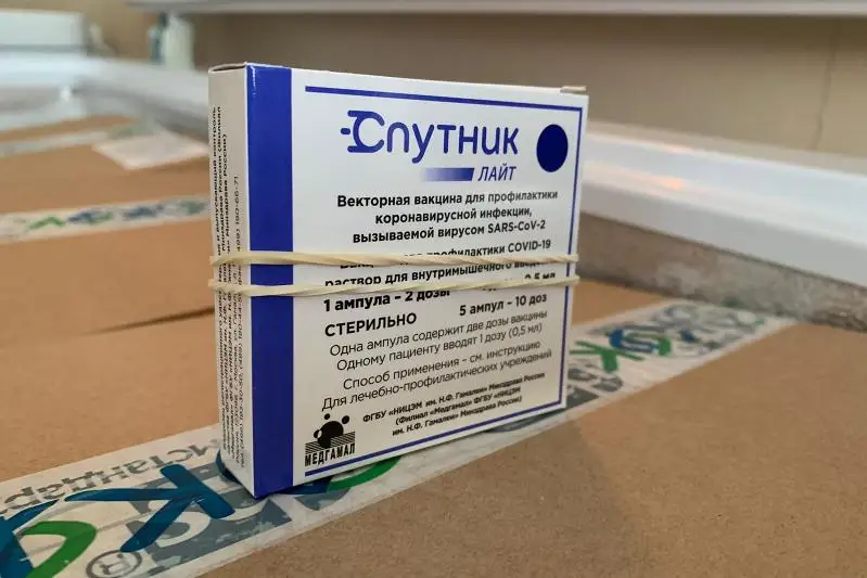 Партия вакцины «Спутник Лайт» прибыла в столицу