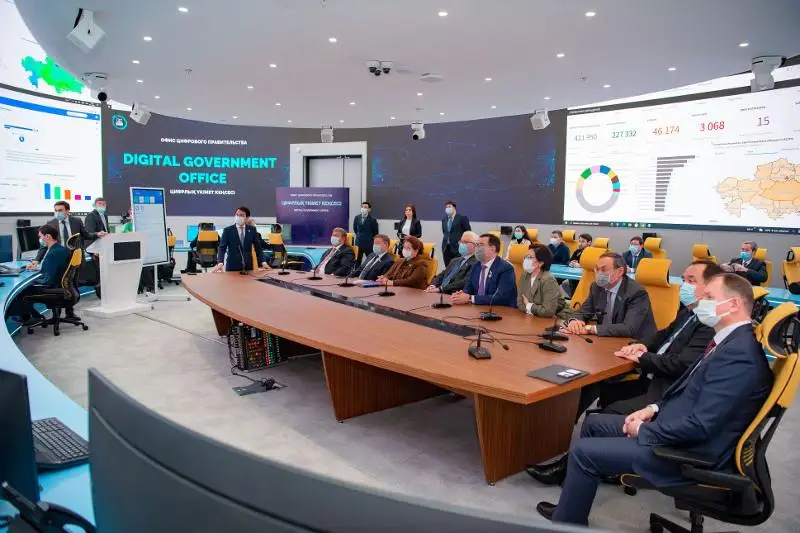 Сенаторы посетили Офис цифрового Правительства