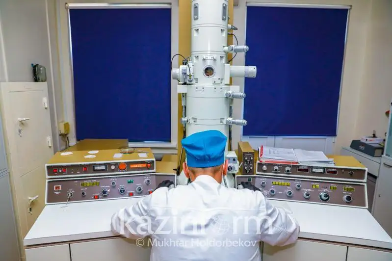 Qazaqstanda 2025 jyly ǵalymdardyń sany 1,5 esege kóbeıedi