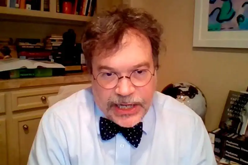 Американский эксперт предупредил о возможных эпидемиях COVID-26 и COVID-32