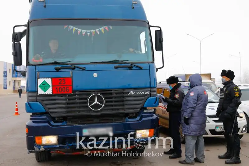 SQO shekara qyzmeti Reseıge munaı ónimderin ótkizýge shekteý qoıylǵandyǵyn eskertti