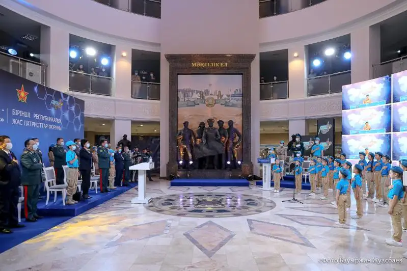 В столице состоялся первый Республиканский форум юных патриотов «Егемен ел ертеңі - жас сарбаз»