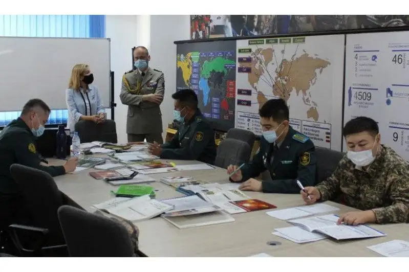 Военный атташе Франции посетил центр подготовки казахстанских миротворцев