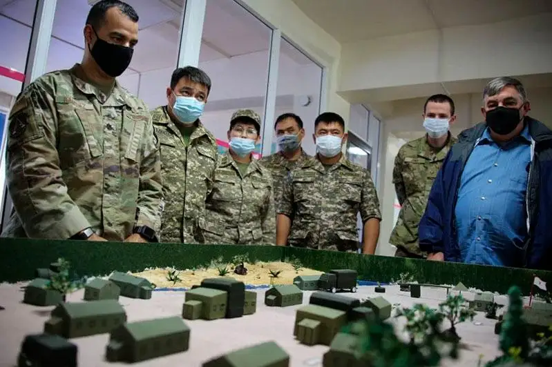 IT-технологии обсудили оборонные ведомства Казахстана и США