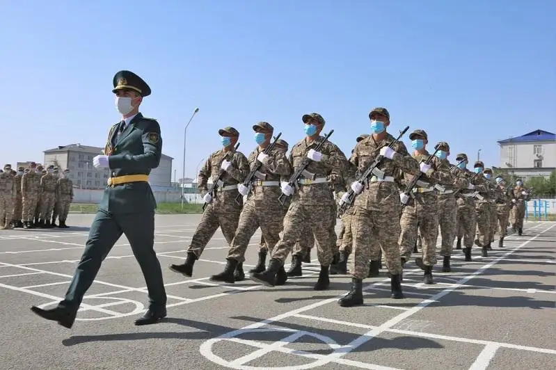 Новобранцы присягают на верность Родине