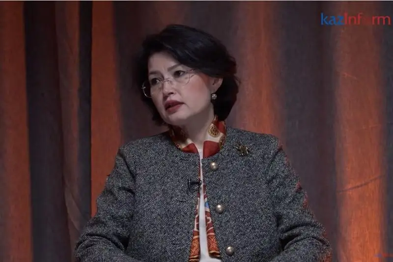 «Болашак»: как первые студенты обучались за рубежом и какие изменения претерпела программа