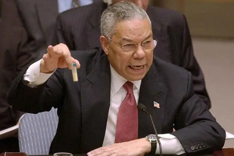 Бывший госсекретарь США Колин Пауэлл умер от COVID-19