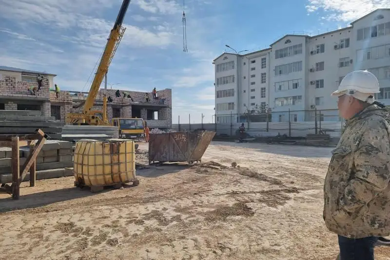 Jańaózende jyl sońyna deıin 108 otbasy baspanaly bolady