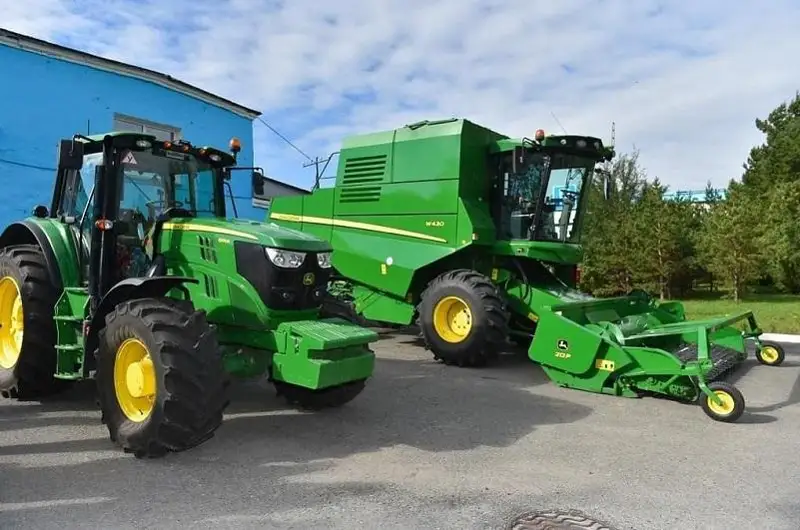 30-летние комбайны заменили на современные в колледжах СКО