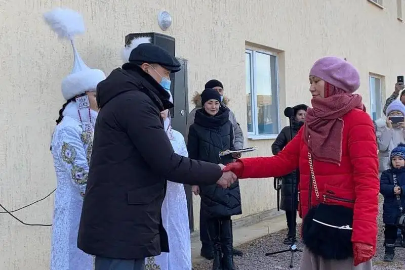Balqashta kezekte turǵan 21 otbasy páter aldy