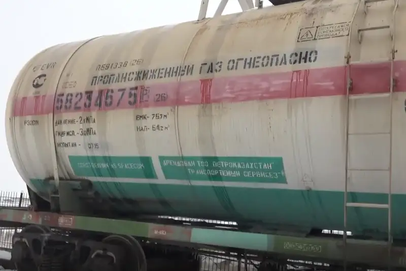 Shymkentte suıytylǵan gazdy kontrabandalyq jolmen satqan kásiporyn dırektory sottaldy