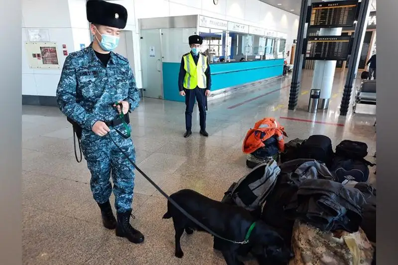 Почти 400 аварийных объектов проверили транспортные полицейские