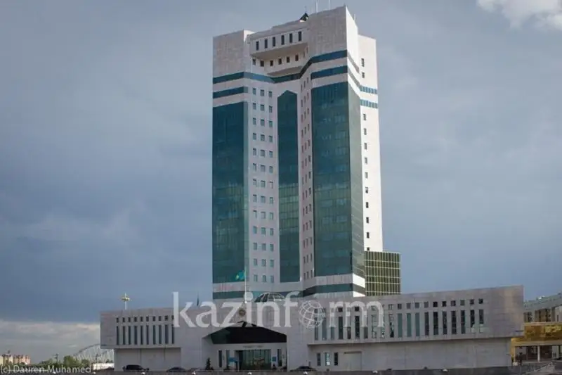 قازاقستان قىرعىزستانعا كوروناۆيرۋسپەن كۇرەسۋ ءۇشىن مەديتسينالىق بۇيىمدار جىبەرەدى