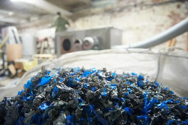 В Актау изучат воздействие отходов бывшего завода пластмасс на окружающую среду