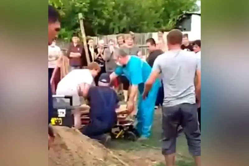 О состоянии упавшего в скважину ребёнка расссказали в костанайском облздраве