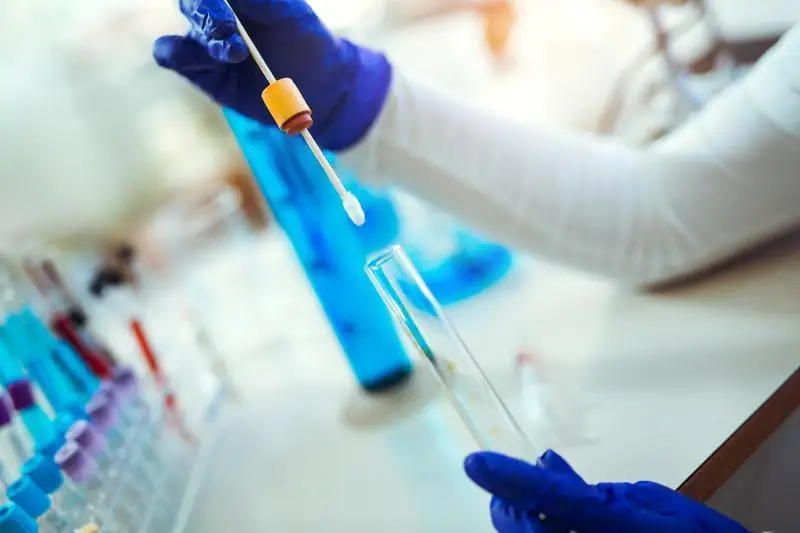 Atyraýda 1 mln-nan astam PTR-test ótkizilgen