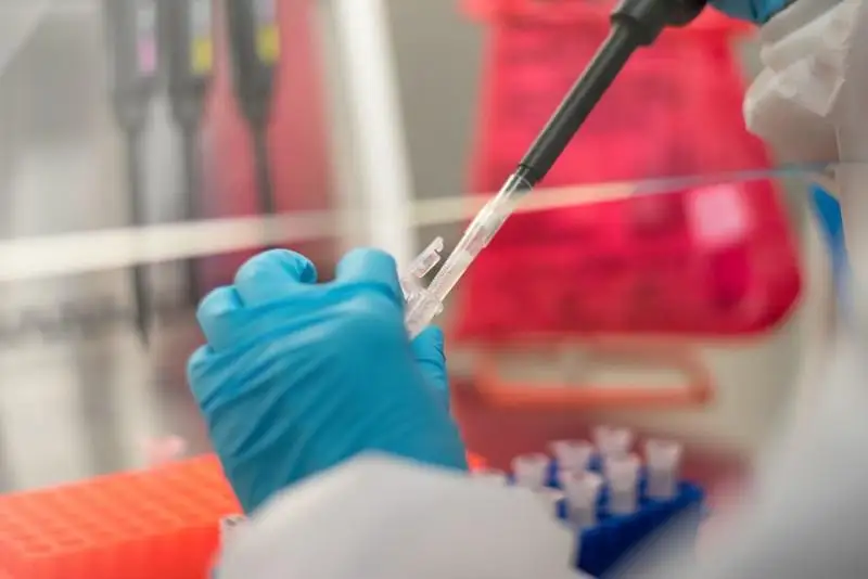 Ложь и конспирология: SARS-CoV-2 — это биологическое оружие