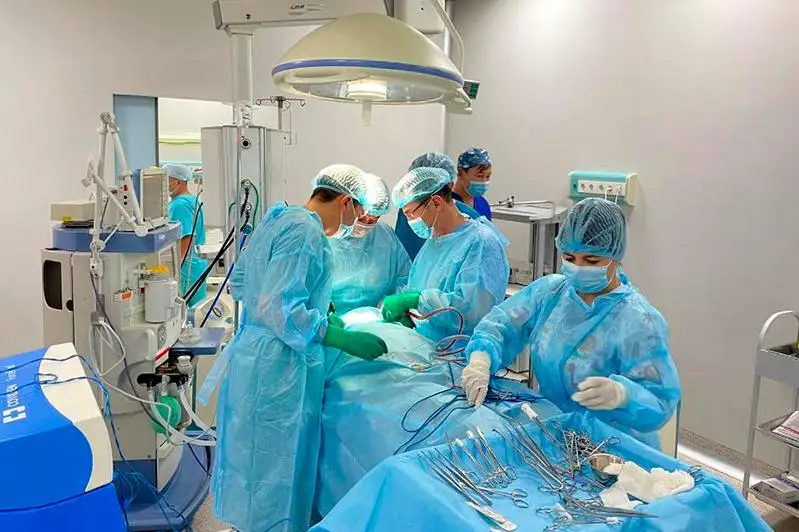 Уникальную операцию сделали подростку в Шымкенте