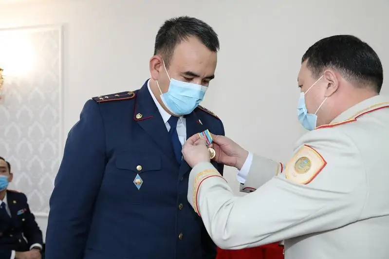 Отличившимся сотрудникам  столичной полиции вручены награды