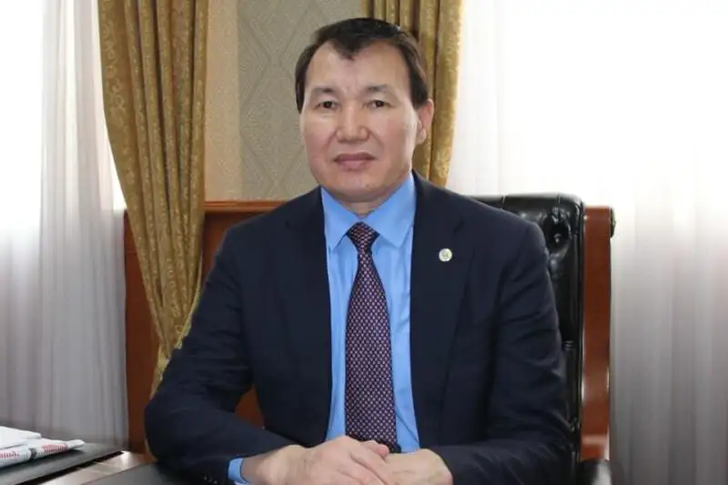 QR Prezıdenti Alık Shpekbaevqa tabysty qyzmeti úshin alǵysyn bildirdi