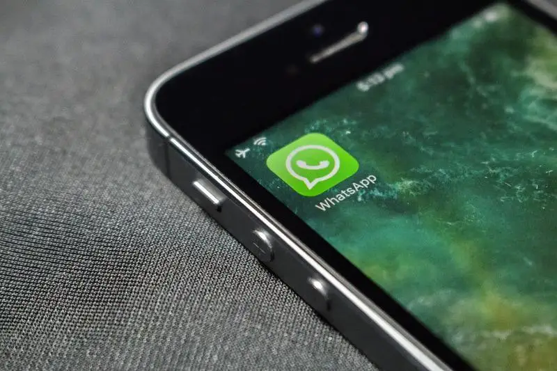 ShQO turǵynyn WhatsApp-ta balaǵattaǵan áıel qoǵamdyq jumysqa tartyldy