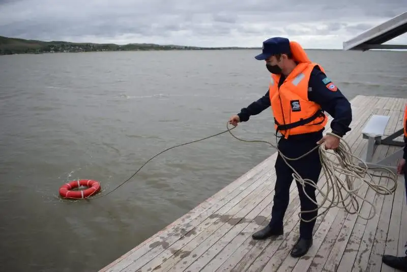 Акмолинские водоемы и пляжи проверяют перед купальным сезоном