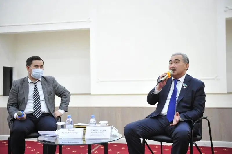 В начальных классах предложили ввести уроки о казахских традициях