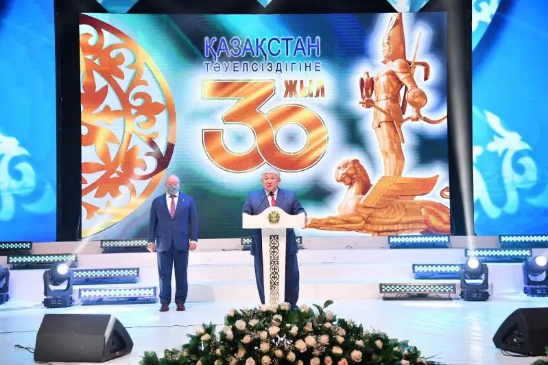 Túrkistanda Táýelsizdiktiń 30 jyldyq merekesi halyqaralyq deńgeıde atalyp ótti