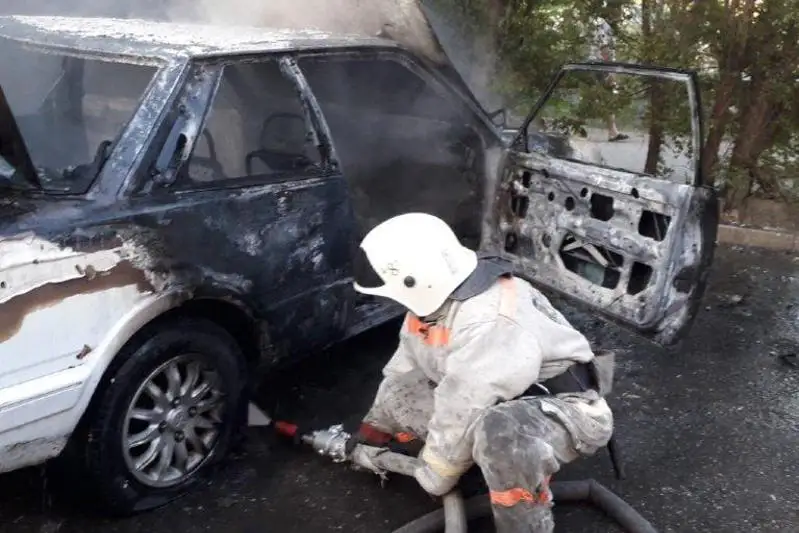 Три автомобиля сгорели за три дня в ВКО