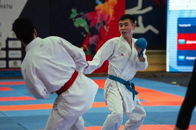 Oralda karate shıto-rıýden Qazaqstan chempıonaty márege jetti