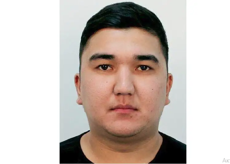 Ózin polıtseımin dep tanystyrǵan alaıaq elden aqsha bopsalap otyrǵan