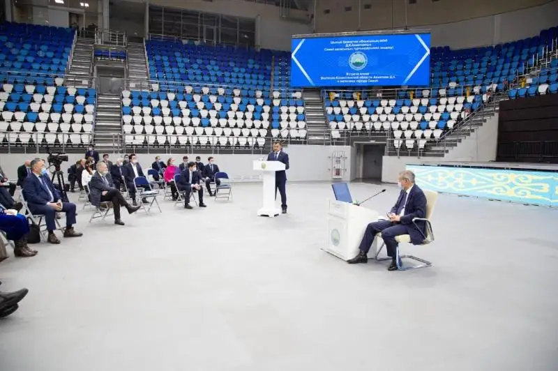 Семейде көпқабатты үйлердің қасбеті жөнделіп, ескі ғимараттар қалпына келтіріледі