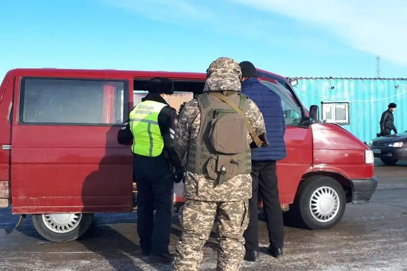 Komendanttyq saǵat: Aqtóbede 149 adam ákimshilik jaýapqa tartyldy