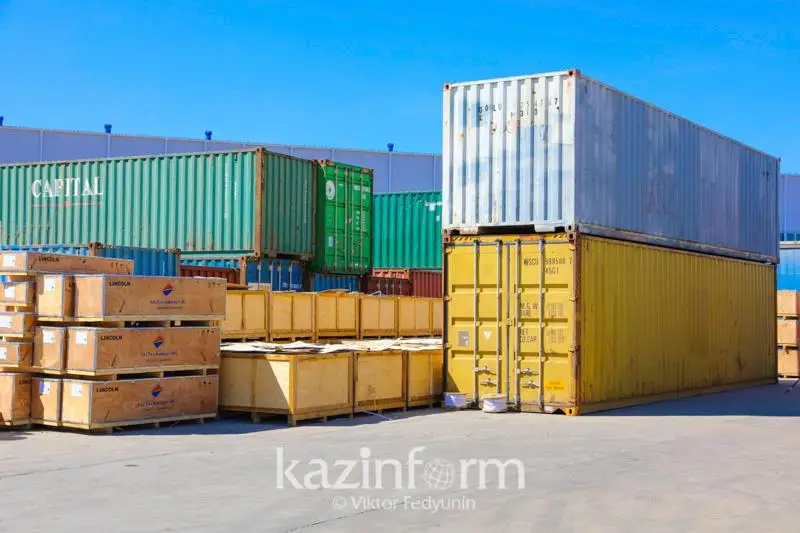 Какова стоимость транзитных контейнерных перевозок через Казахстан
