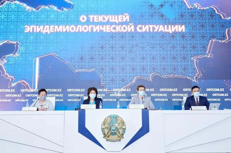 До каких пор будет мутировать коронавирус, рассказала Айжан Есмагамбетова
